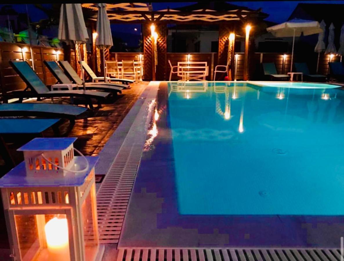 Sea Pearl Luxury Apartments Vrasná Eksteriør billede
